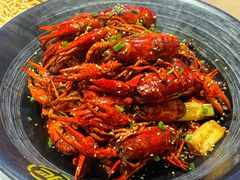 -肥肥虾庄·金牌油焖大虾(首义路店)