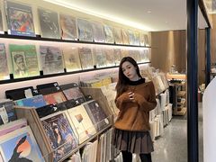 -黑胶星球(华发中城商都店)