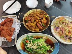 -萃华海鲜阁大排档(五四广场店)
