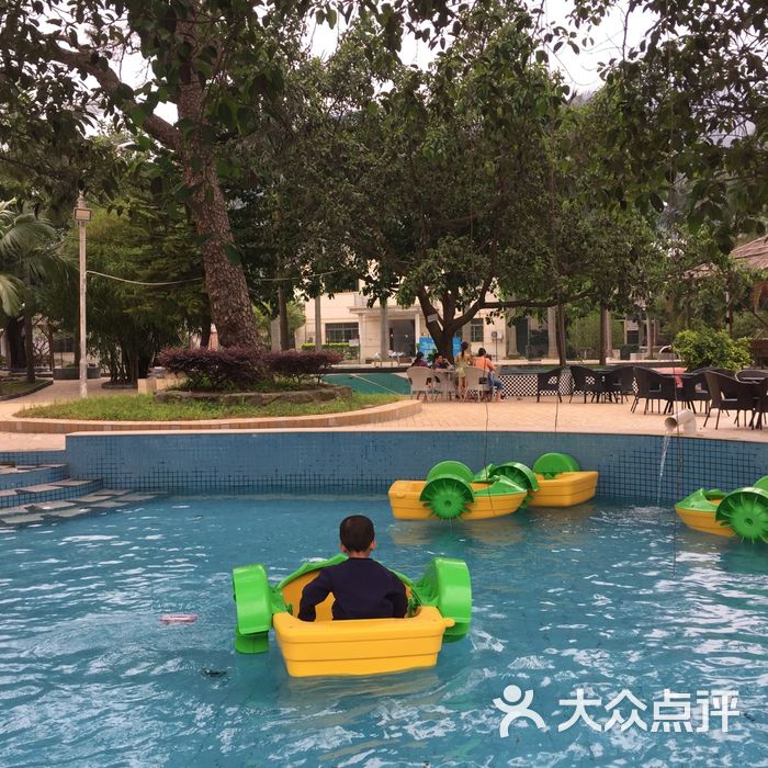 清远凤城生态园游泳池图片