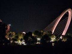 -南京眼步行桥