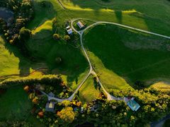 -怀托摩萤火虫洞