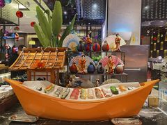 -广州万富希尔顿酒店·感趣自助餐厅·金秋蟹宴生蚝海鲜刺身