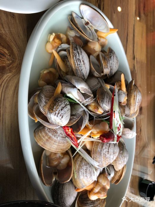 滑翔东港海鲜大卖场(三部)盐水煮黄蚬子图片 - 第1张