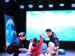 -猴有戏教育戏剧·音乐剧·主持口才·演讲朗诵辩论(环球港华师大校区)