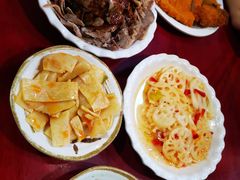 -金杨拉面王小吃面馆·牛三宝面·红烧牛肉粉
