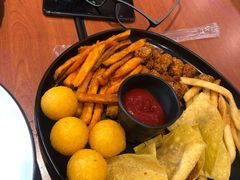 小吃拼盘-魏斯理汉堡(西安沣东吾悦店)