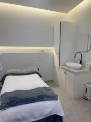 -VE专注问题肌·赛诺龙&科学美肤中心