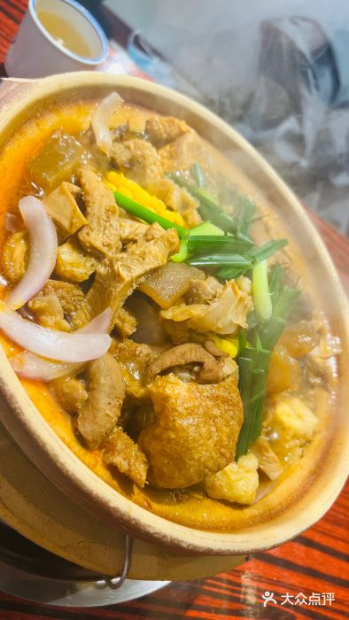 沙胆彪炭炉牛杂煲(上海日月光广场店)图片