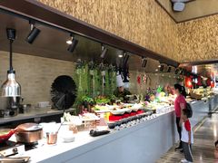 自助取餐区-威珀斯酒店·珀萃美食餐厅 | 海鲜刺身·现烤生蚝·特色烤肉