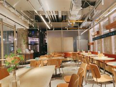 -老乡鸡(上海白玉兰广场店)