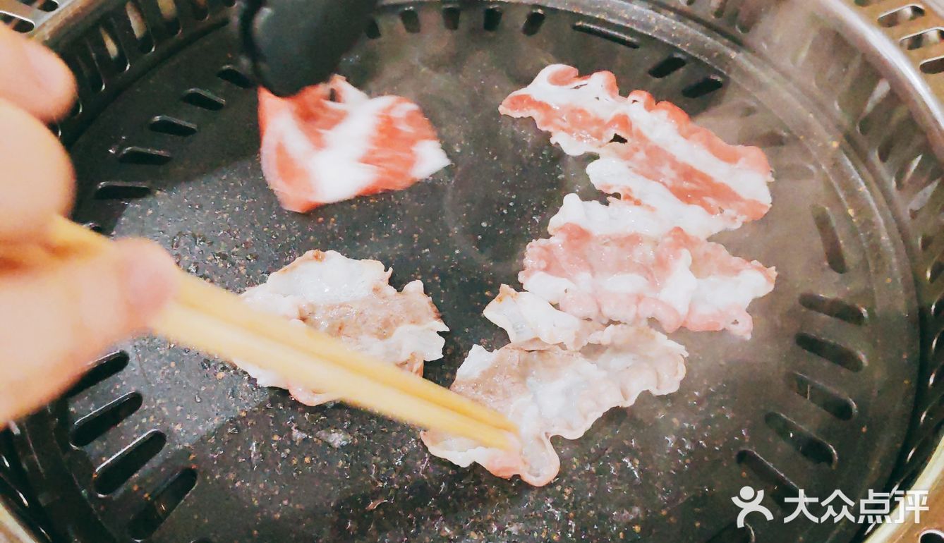 这家店的烤肉我只想说nice，good，棒