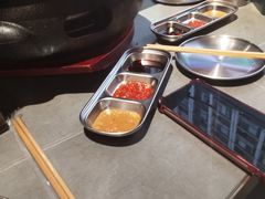 -围炉肉舍•炭烤活鳗•丹东海鲜烤肉(步行街店)