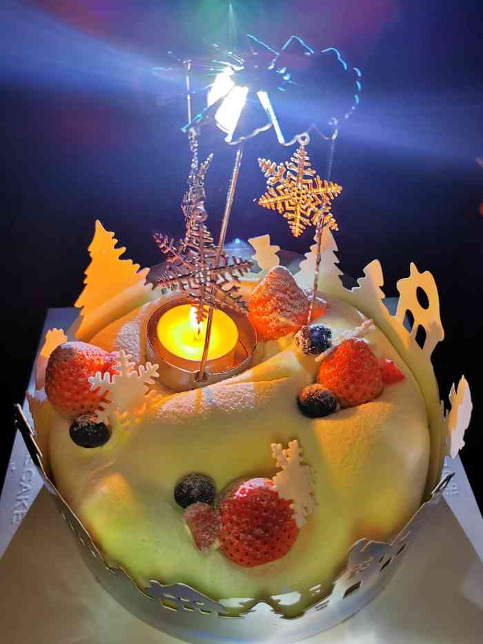 诺心le cake-"生日蛋糕还不错,之前买过其他口味的,红丝.