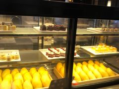 面包甜点陈列柜-环球港凯悦 · 享悦中餐厅