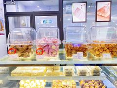 海盐芝士软心酥-哈氏·上海哈尔滨食品厂(五角场万达广场店)