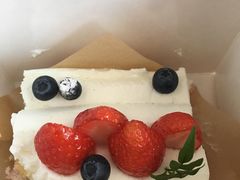 草莓蛋糕-Coffee@Works(仁川国际机场店)