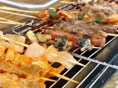 -哈尔滨小酒馆·鲜肉现穿自助烧烤(康新花园店)