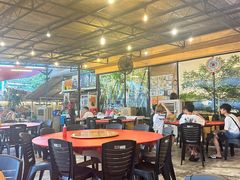 -大树下海鲜饭店