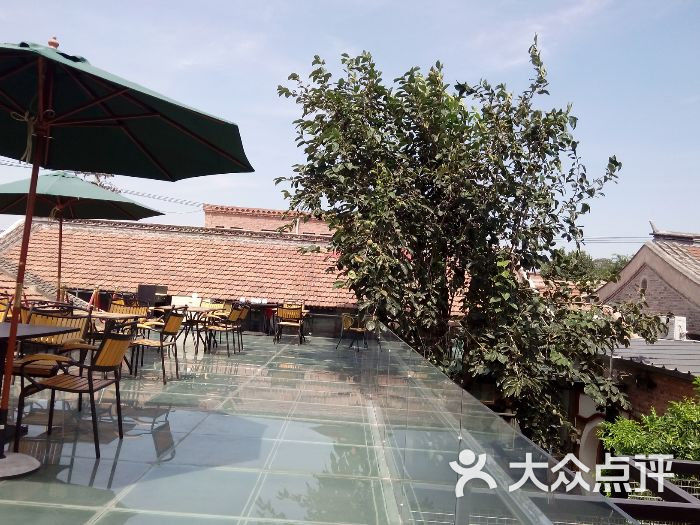 柿子红了艺术餐厅