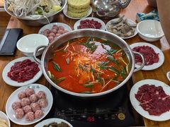 -苗伯妈酸汤火锅