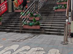 -肥肥虾庄·金牌油焖大虾(汉口城市广场店)