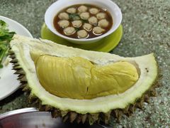 猫山王榴莲-新峰肉骨茶
