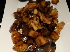 金蒜杏包菇牛仔骨-南国会酒家(岗顶1站广场店)