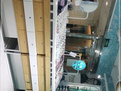 -英伦眼镜蔡司依视路折扣店(通州万达店)