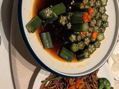 -八府香鸭·啫啫煲(华山路店)