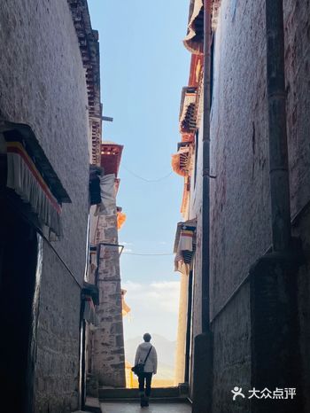 布达拉宫最初是仿照它的样子建的