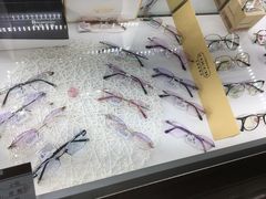 -视野联行眼镜蔡司·依视路官方授权店(顺城店)