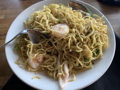 -TRIPLE 8 China Bar & Grill