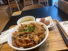 -熊吞·大碗丼烧肉饭(西市场嘉华店)