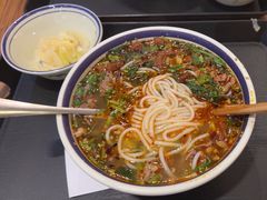 -云阿蛮云南生烫牛肉米线(奉贤路店)