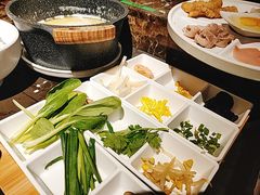 -云海肴·汽锅鸡·云南菜(天山百盛优客店)