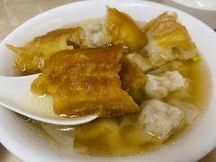 -张阿三馄饨店
