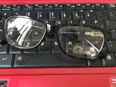 -MiRi眼镜连锁·蔡司·尼康控优点合作店(莘庄店)