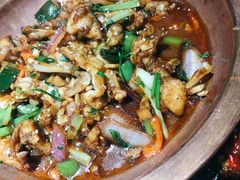 -巴四老城区炭火蛙锅(张江店)