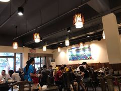 大堂-肖肖酸萝卜鱼火锅(总店)