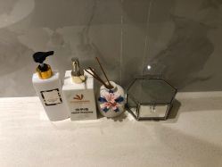 -香港倾城国际·美容美体中心