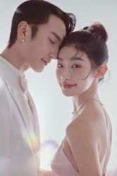 -至臻微拉婚纱摄影