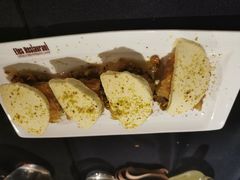-Efes Turkish & Mediterranean Cuisine 艾菲斯餐厅(陆家嘴店)