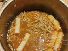 -波波客韩国石锅拌饭(武汉江汉路循礼门店)