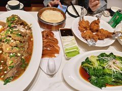 -梅利汴京烤鸭•开封豫菜地标店(东大街店)