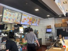 -麦当劳(假日广场店)
