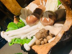 鲜杂菇拼盘-捞王锅物料理(上海世茂广场店)