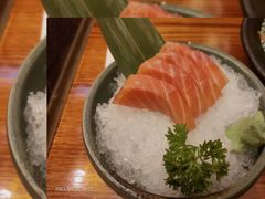 三文鱼刺身-坂吉屋·居酒屋深夜食堂(龙湖店)