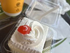 -红宝石·鲜奶小方·海派西点房(控江店)