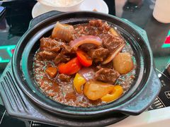 萝卜牛腩煲-玉兰苑一等茶餐厅